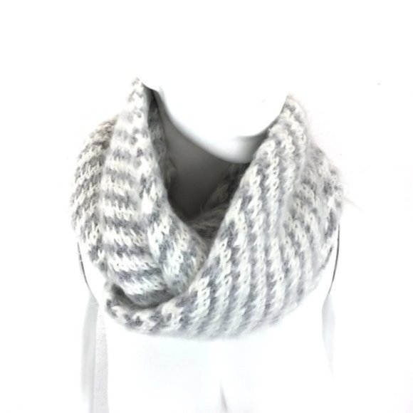 Anthropologie Accessories - Anthropologie Infinity Scarf Chunky Soft Cozy